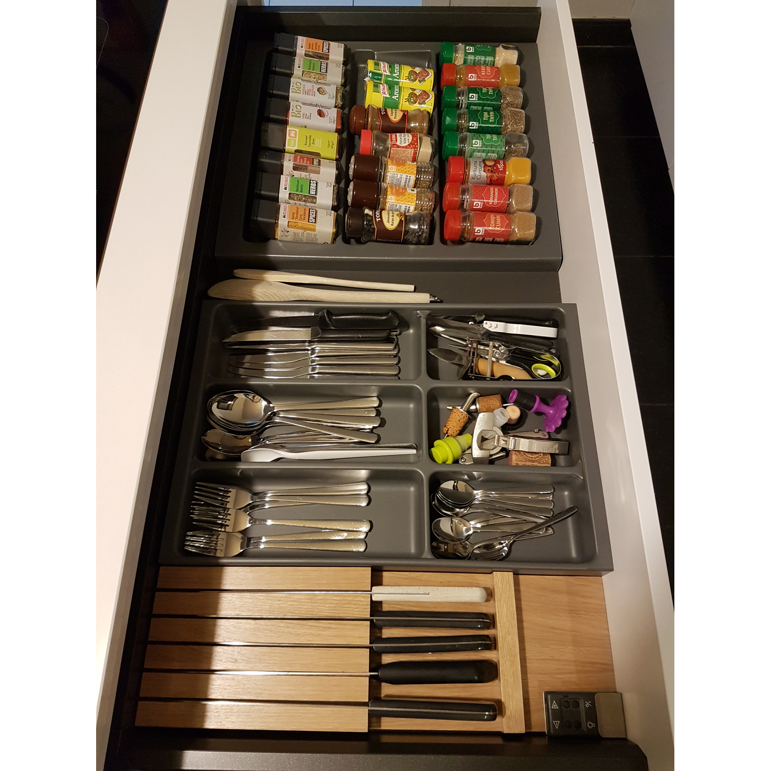 Mono kruidenlade K 60 cm leigrijs 526 x 473 mm 526 x 473 mm