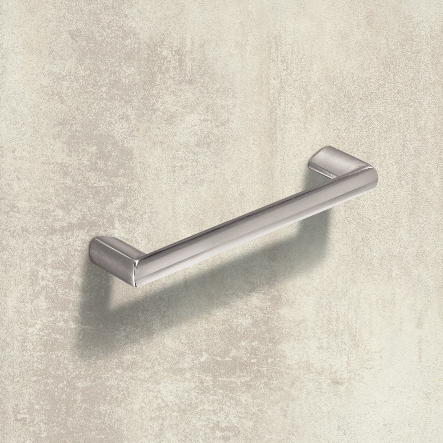 Poignée Chalcis, entraxe de perçages 128, L 147 mm, B 11 mm, H 31 mm, aspect inox brossé
