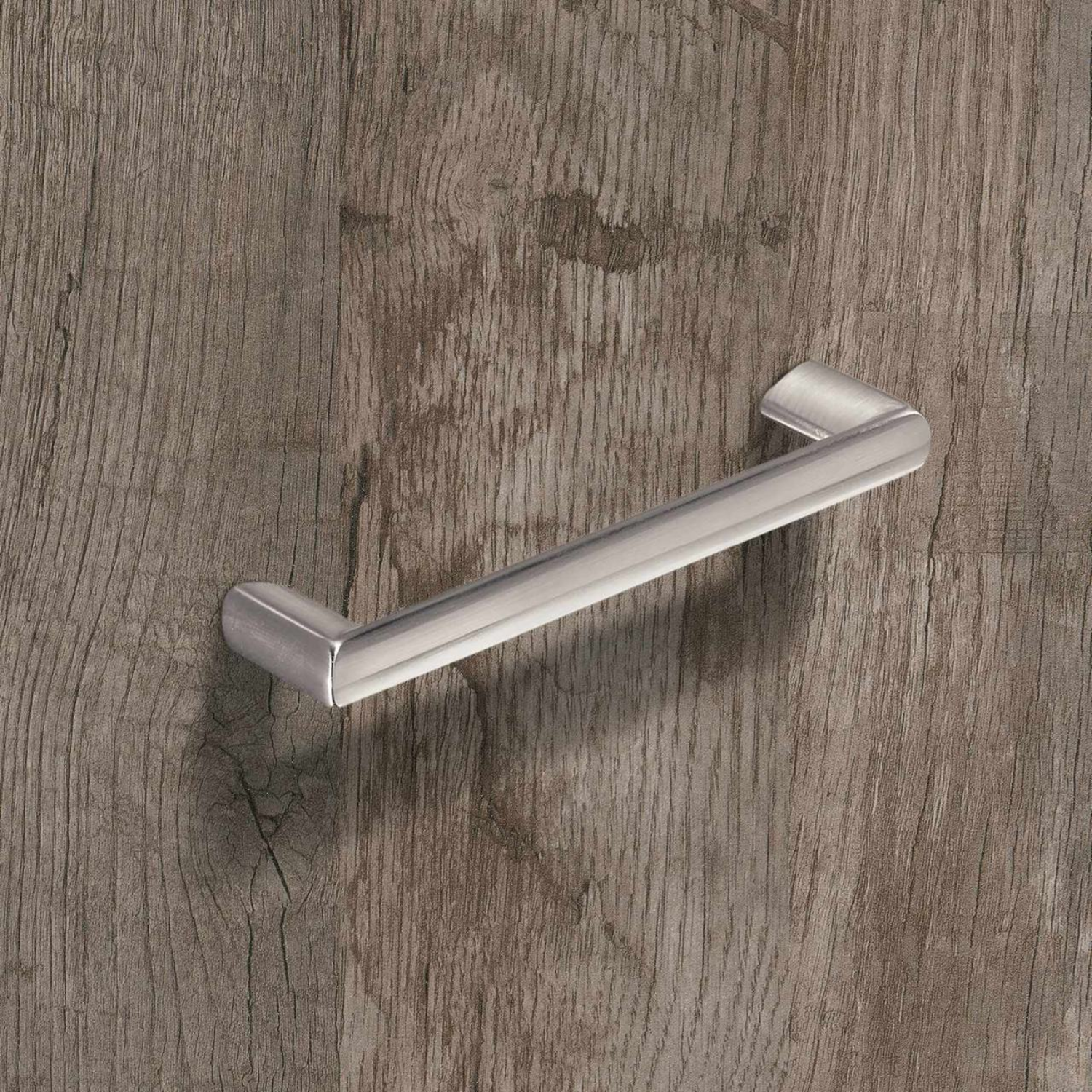 Poignée Chalcis, entraxe de perçages 128, L 147 mm, B 11 mm, H 31 mm, aspect inox brossé