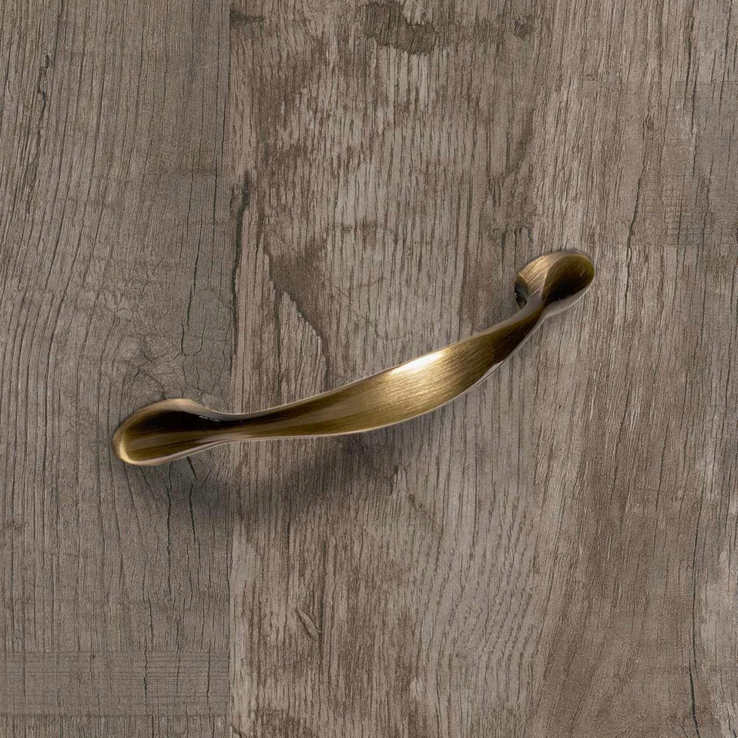 Greep Haida, boorafstand 96, L 126 mm, B 13 mm, H 22 mm, messingkleurig antiek geborsteld