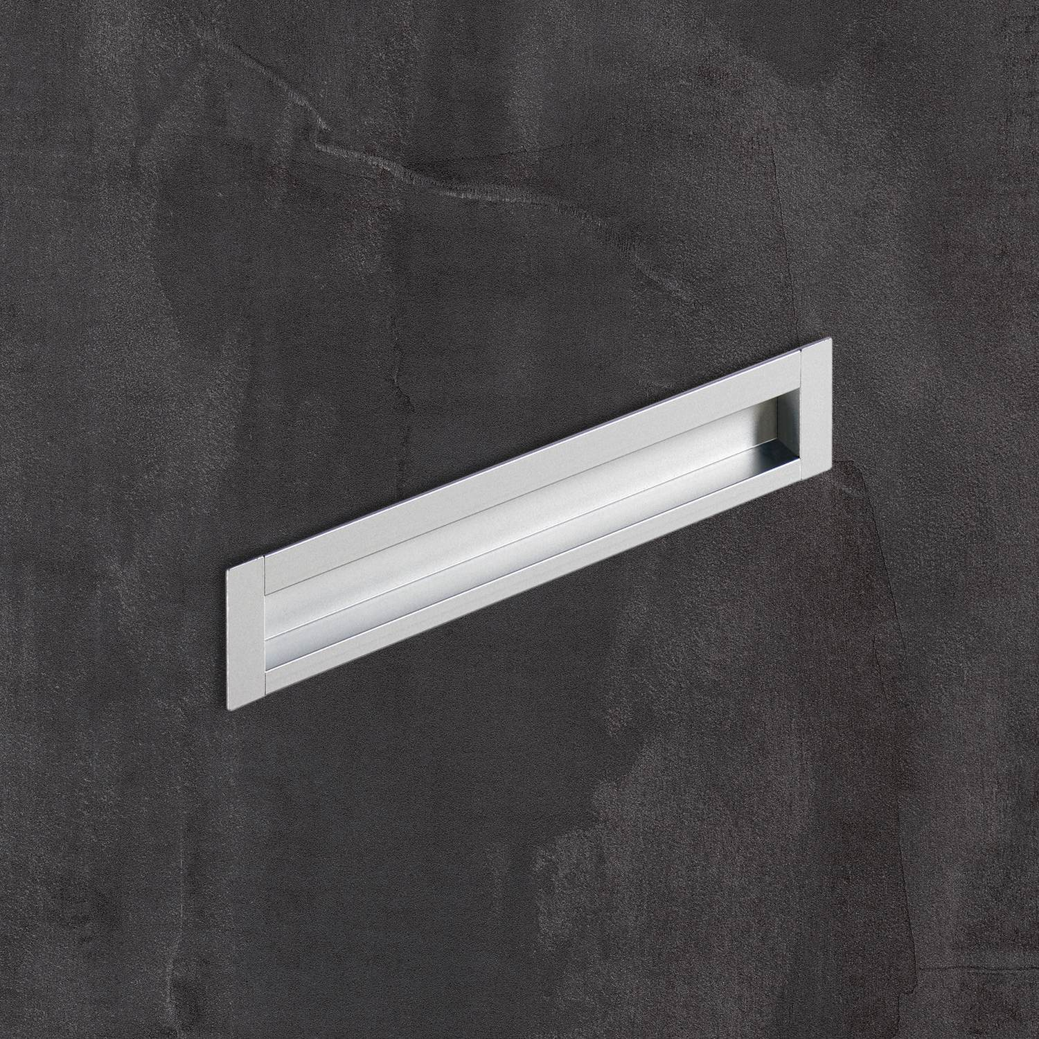 Poignée d'insertion Nidum, entraxe de perçages 128, L 143 mm, B 35 mm, aspect aluminium
