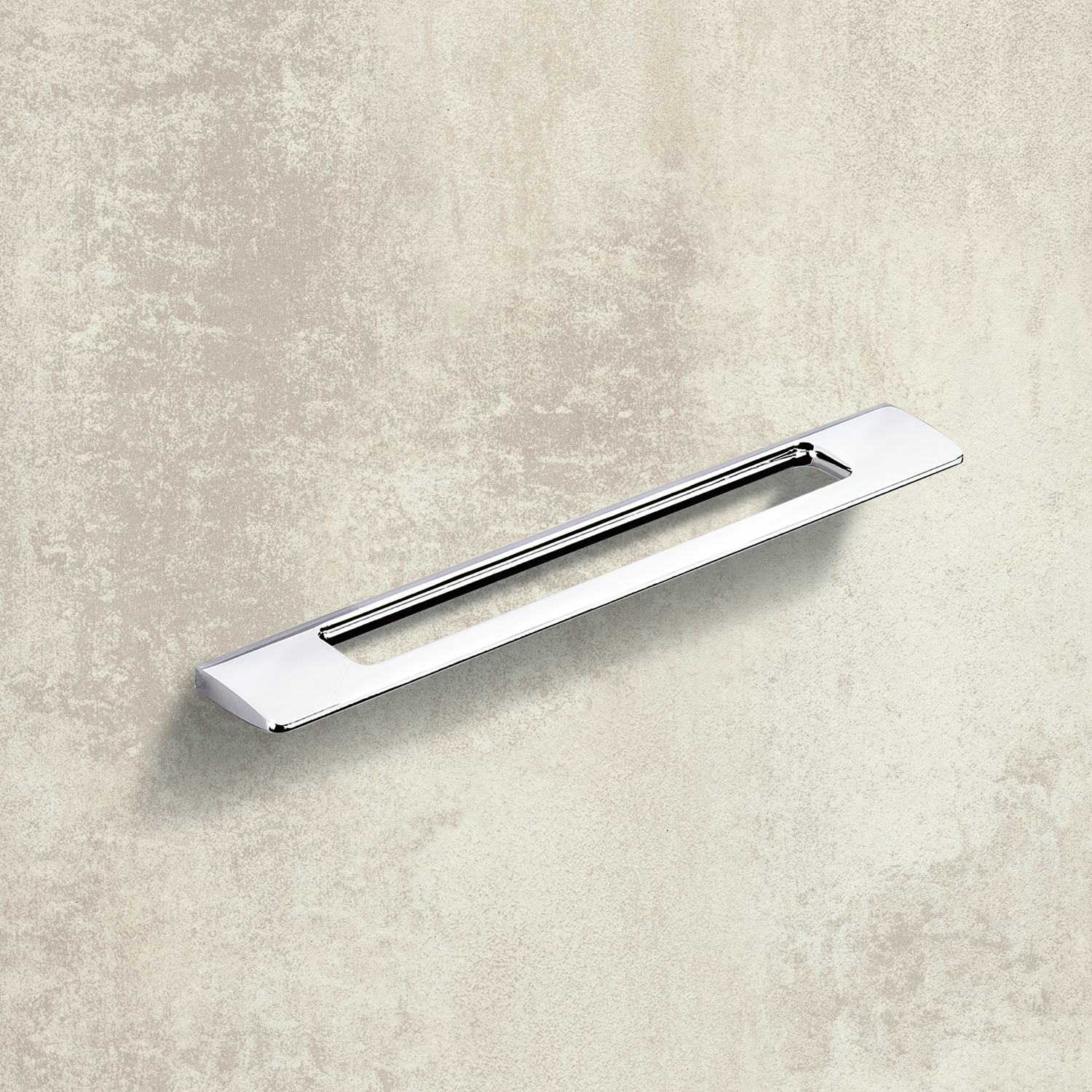 Poignée Nubia, entraxe de perçages 256, L 373 mm, B 8 mm, H 35 mm, chromé brillant