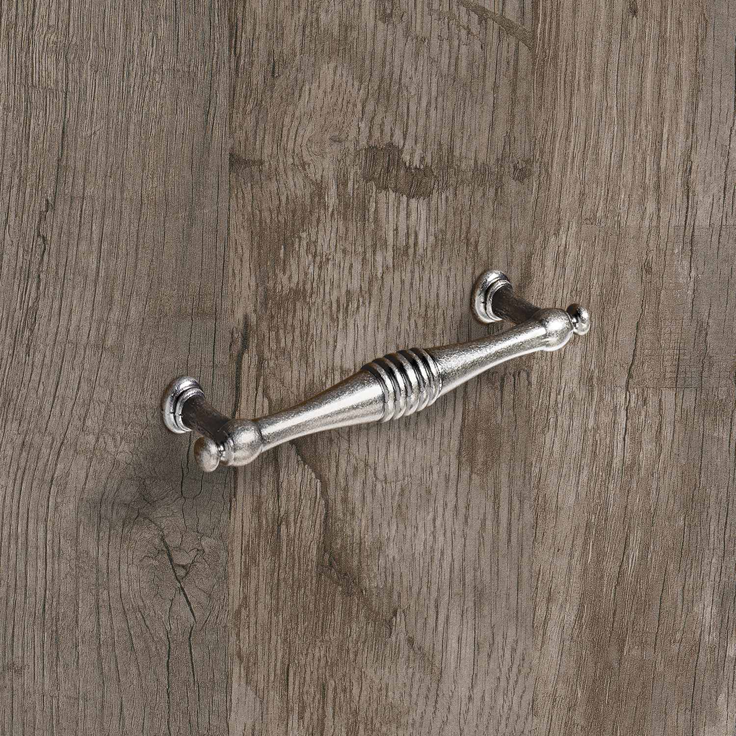 Poignée Osimo, entraxe de perçages 96, L 120 mm, H 22 mm, ø 13 mm, aspect étain antique