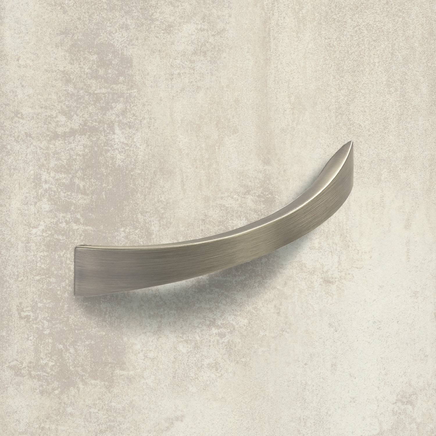 Poignée Egara, entraxe de perçages 128, L 155 mm, B 20 mm, H 30 mm, aspect étain brossé