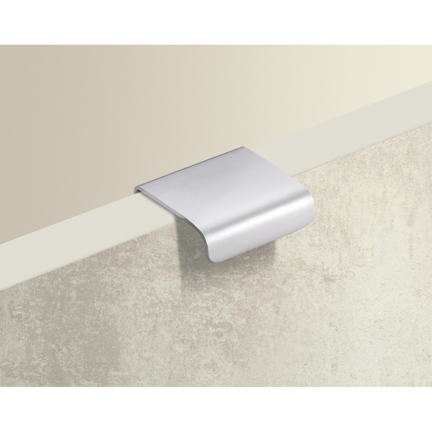 Poignée Empoli, entraxe de perçages 25, L 38 mm, B 36 mm, H 15 mm, Chromé mat