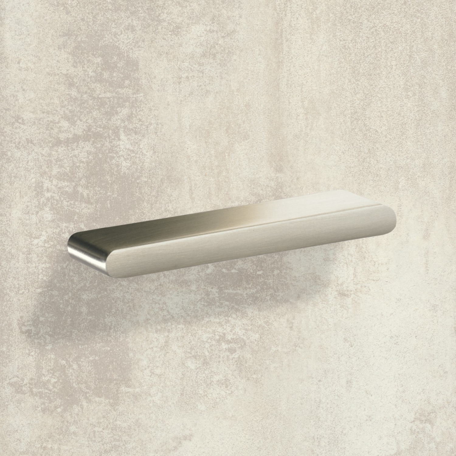 Poignée Fermo, entraxe de perçages 32 / 64 mm, L 74 mm, B 7 mm, H 27 mm, aspect inox brossé