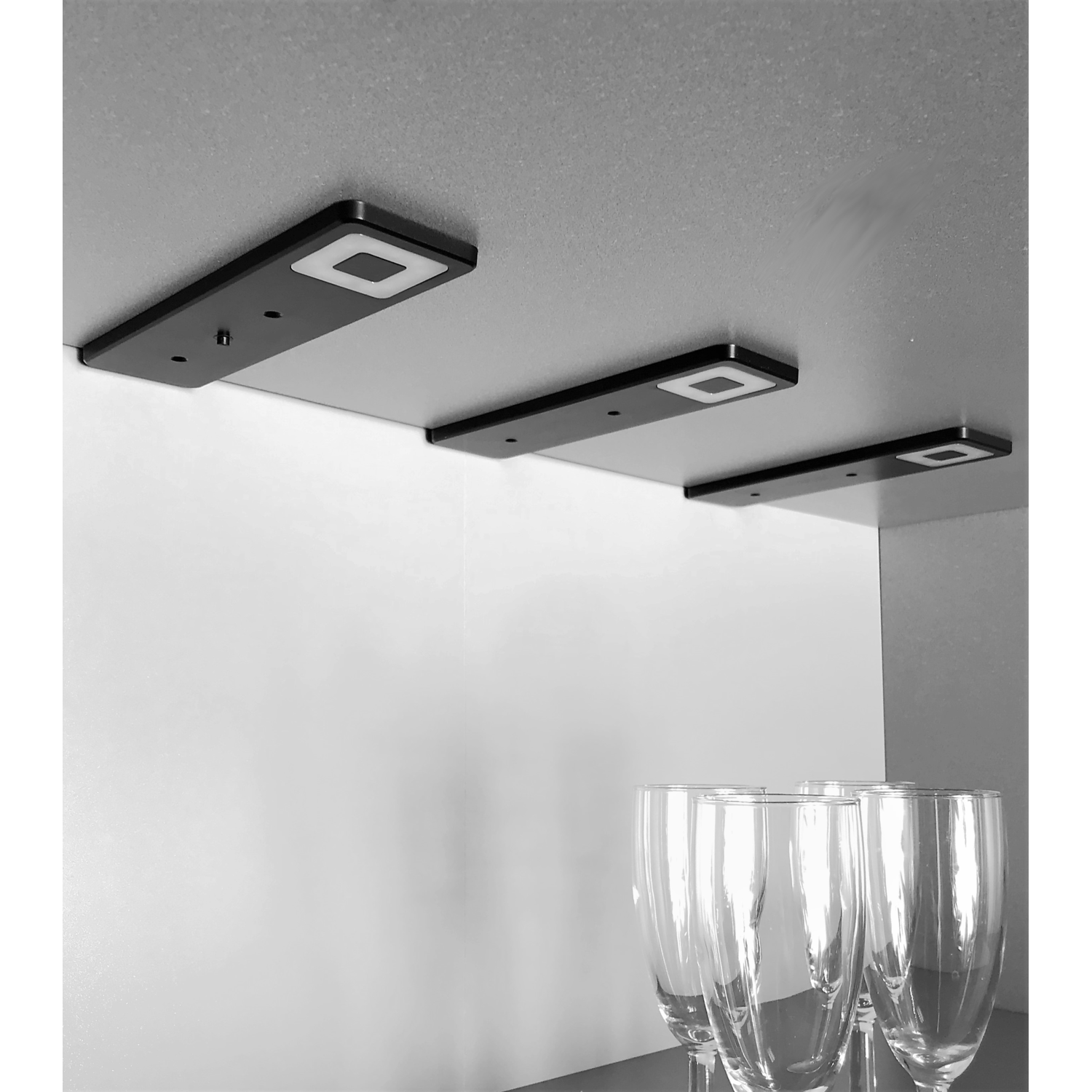 Set 2 led roeled 3W 3000K 12V zwart-centrale schakelaar - konvertor