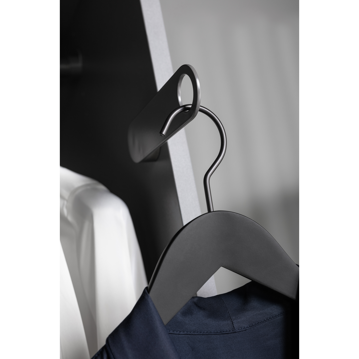 Tf-line porte-manteaux rabattable loop antracithe 