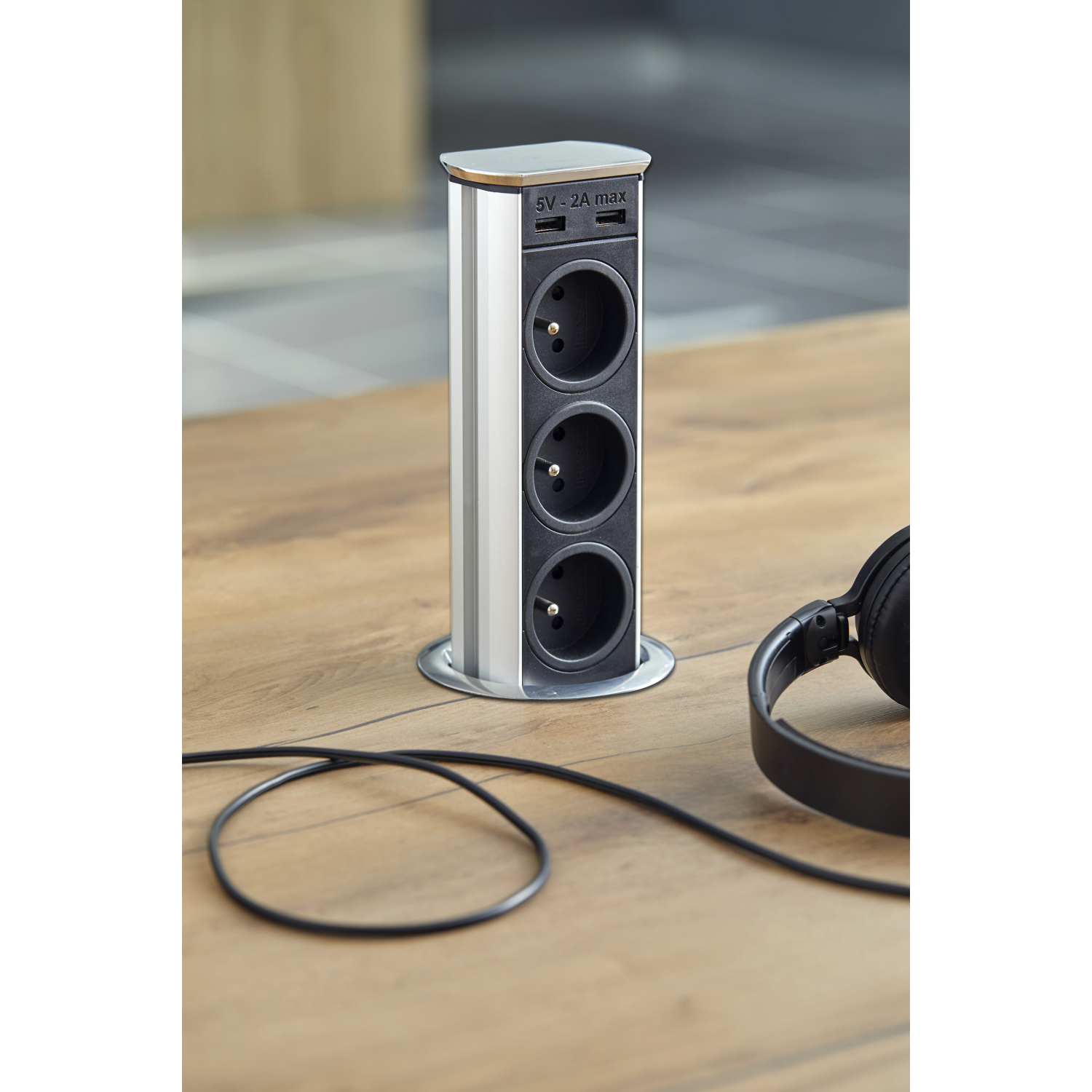 Brick rvs b-f 3 stopcontacten + 2 usb