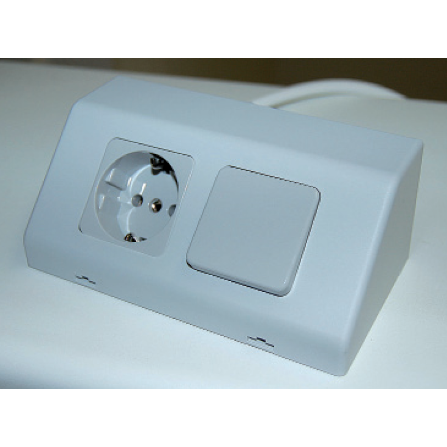 Mini box dubbele schakelaar + stopcontact