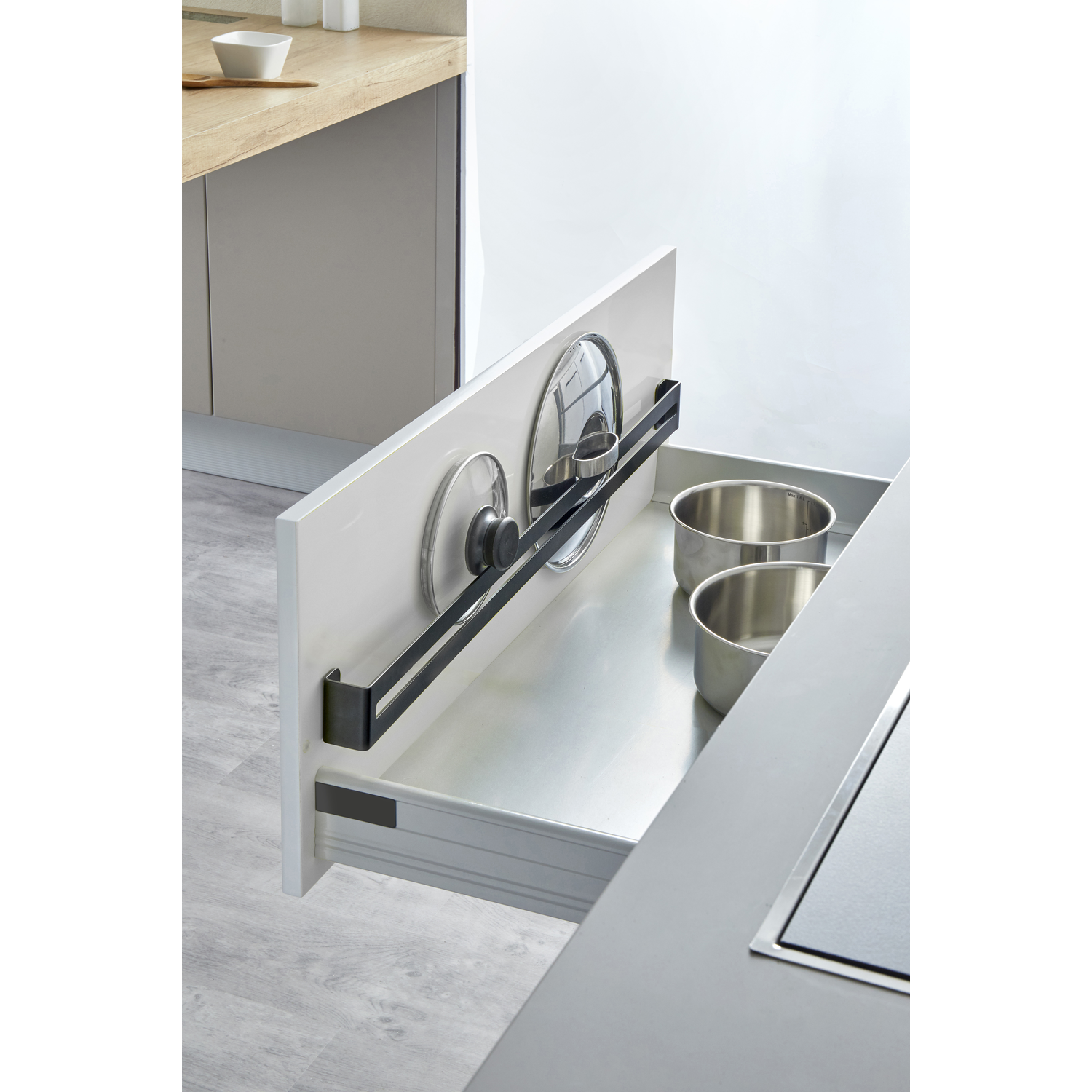 Barre range-couvercle acier mat 790mm 