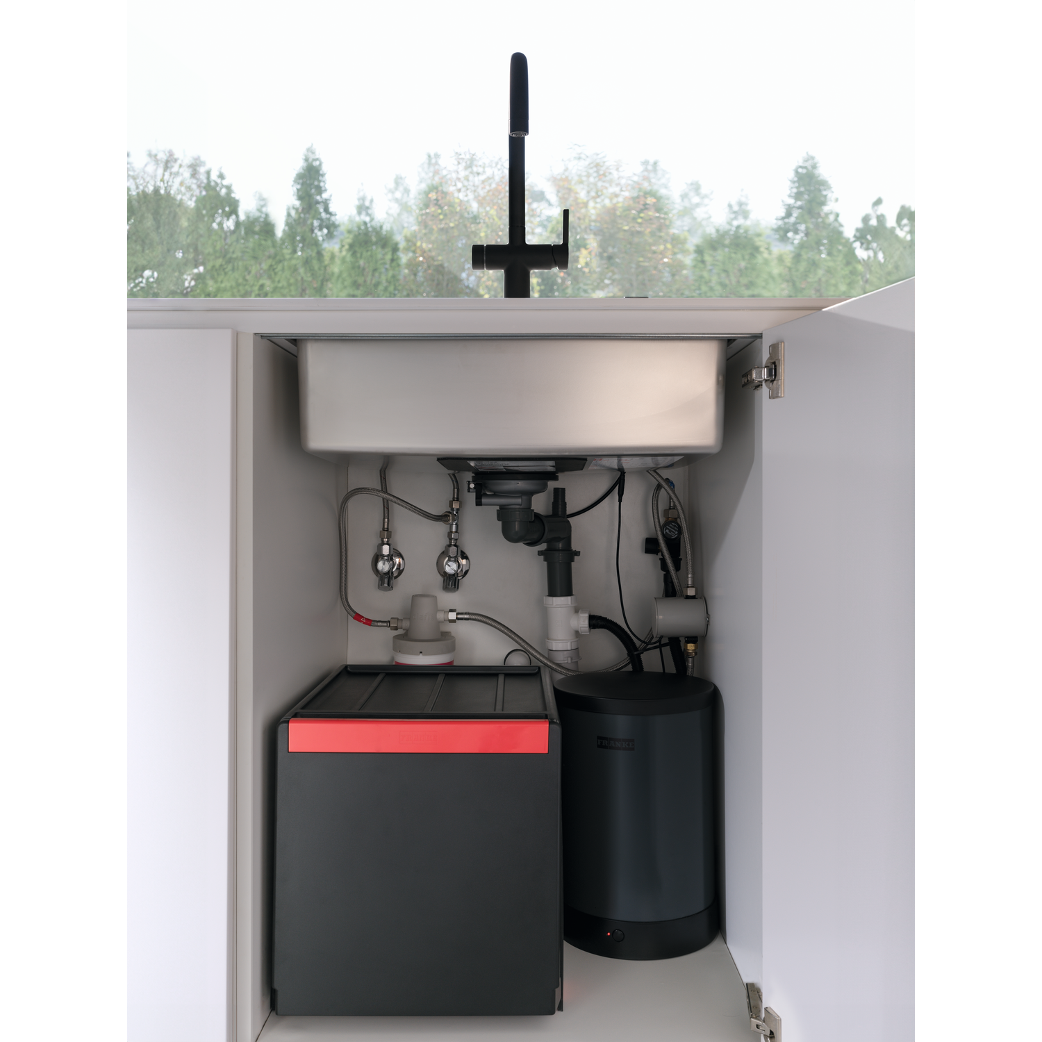 Maris Water Hub - Système 3 en 1 à bec orientable / Levier sur le côté / Noir mat / Bouilloire 4 litres