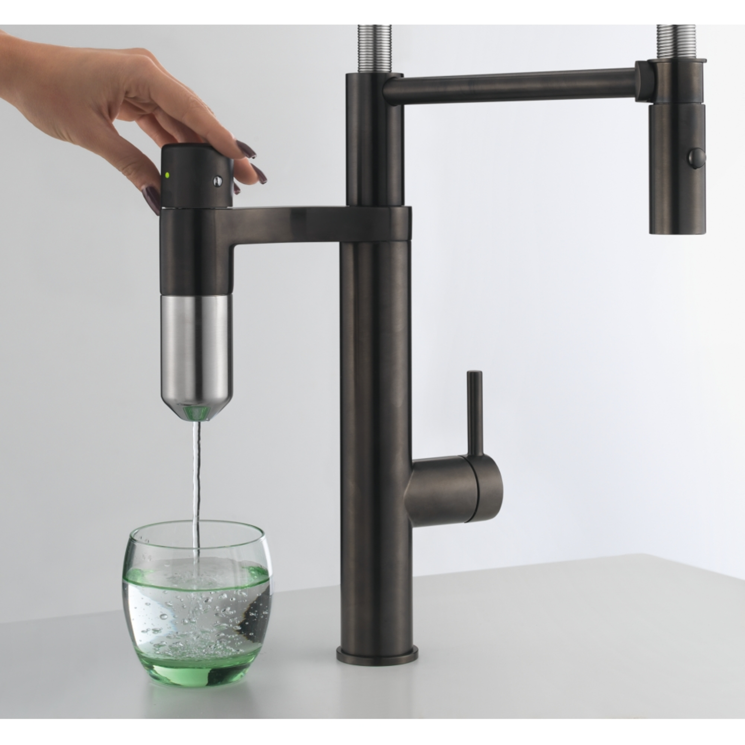 Vital - Système de filtration à bec mobile / 2 jets / Levier sur le côté / Inox Look & Noir mat