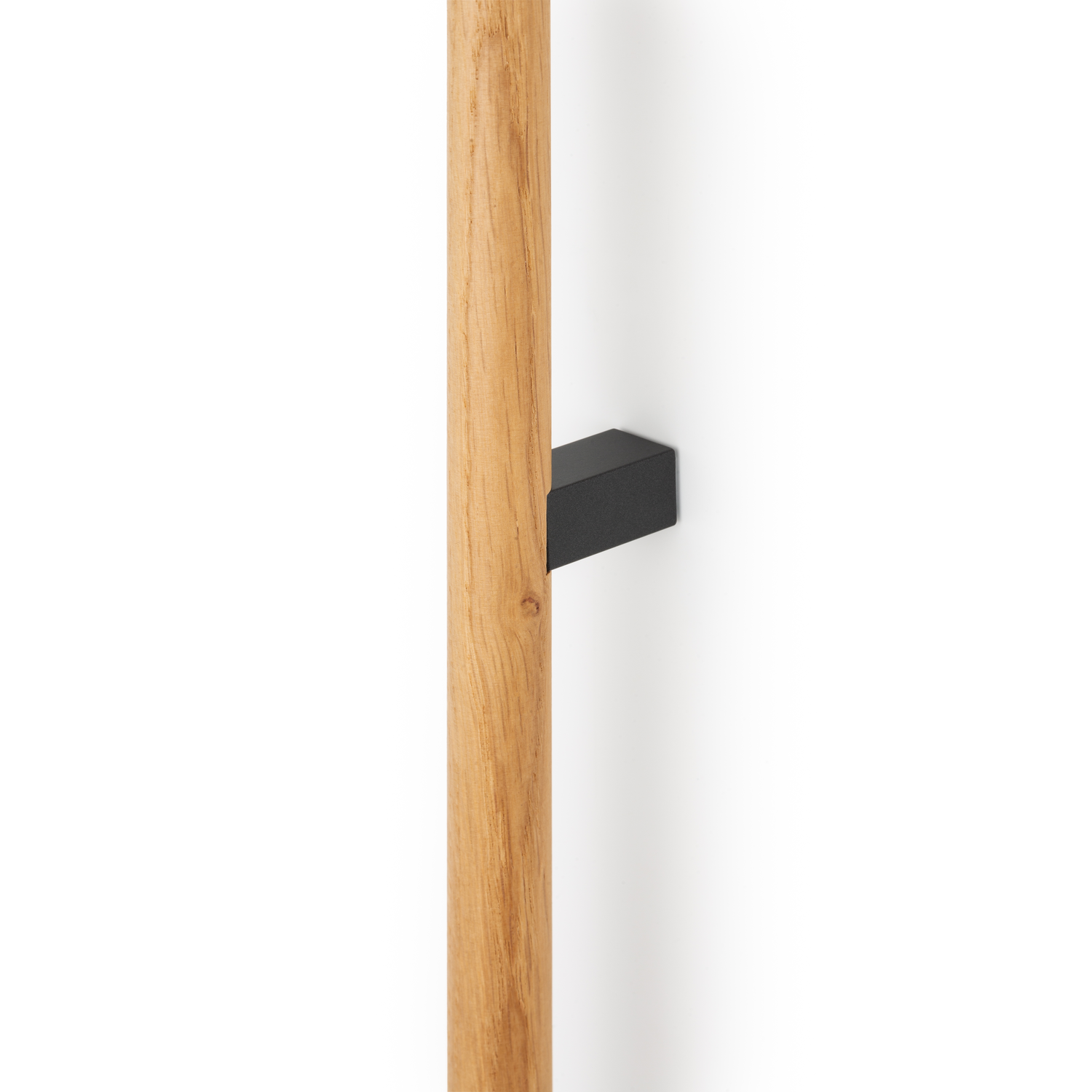 Poignée ETO BA992-496 L1006.6 bois / aluminium noir / chêne