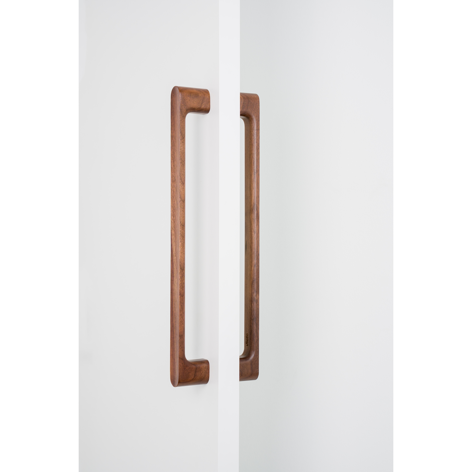 Poignée de porte dubbel LUV WOOD BIG BA384 L418.5 bois noyer