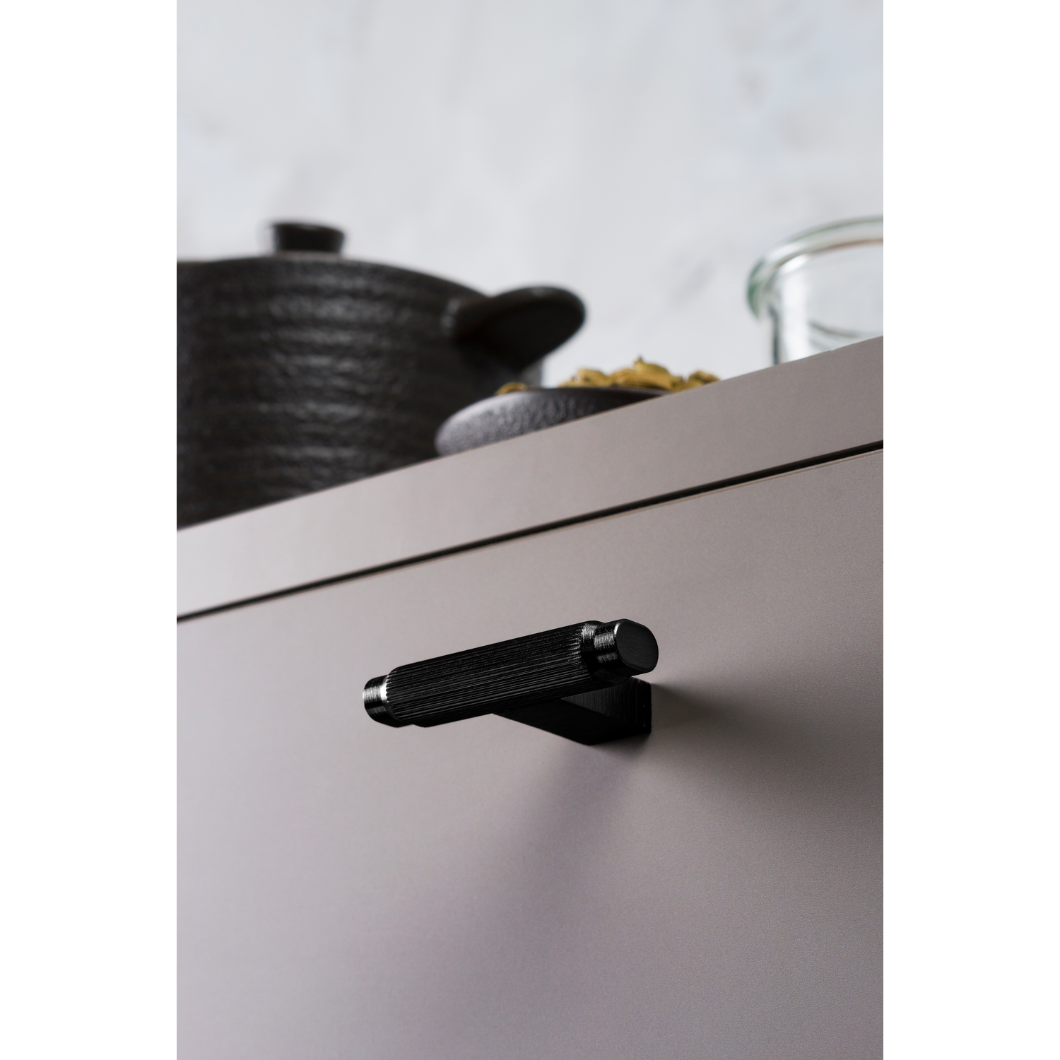 Bouton T BROOKLYN L55 aluminium titane noir