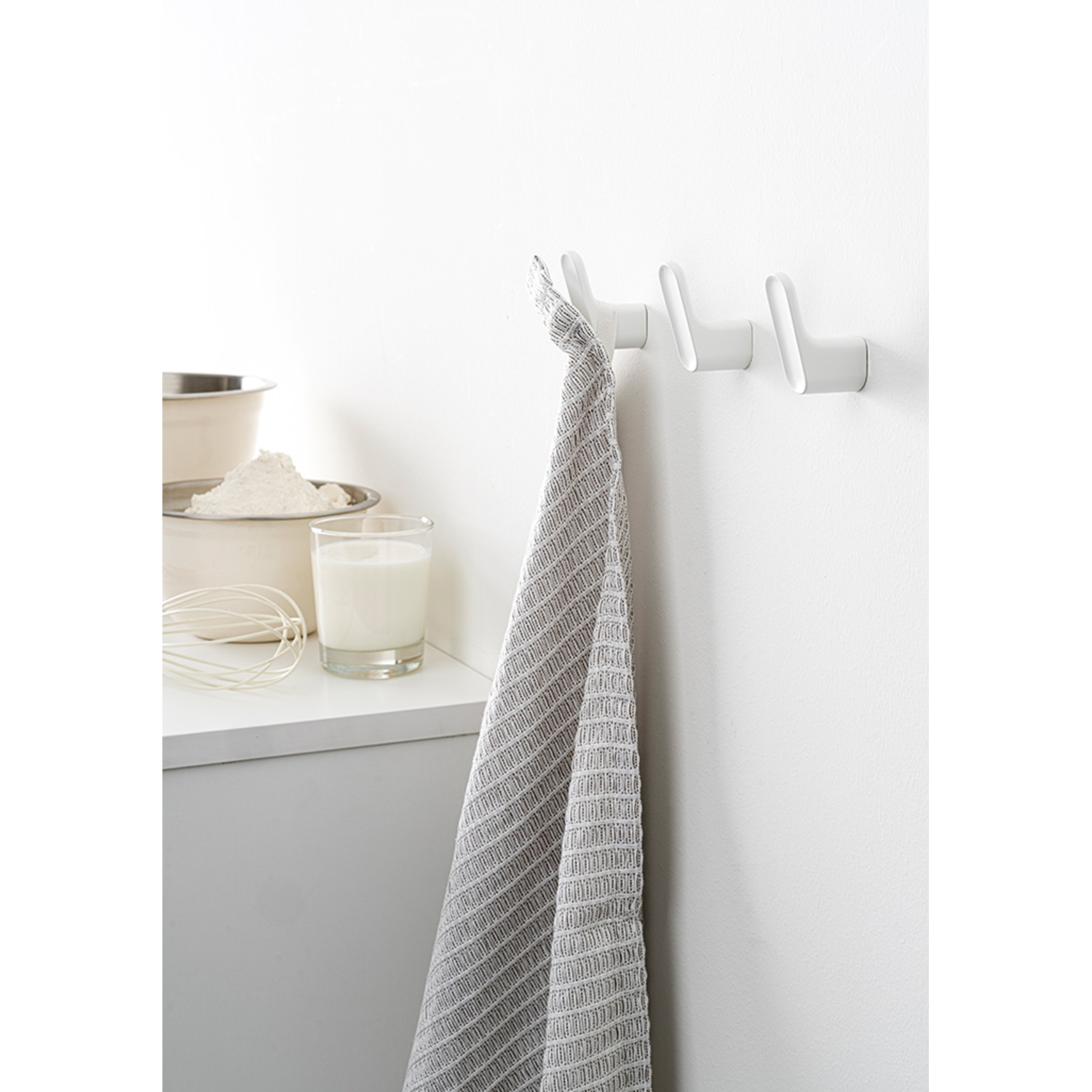 Porte-manteaux LUV L41.1 zamac brossé laiton cava