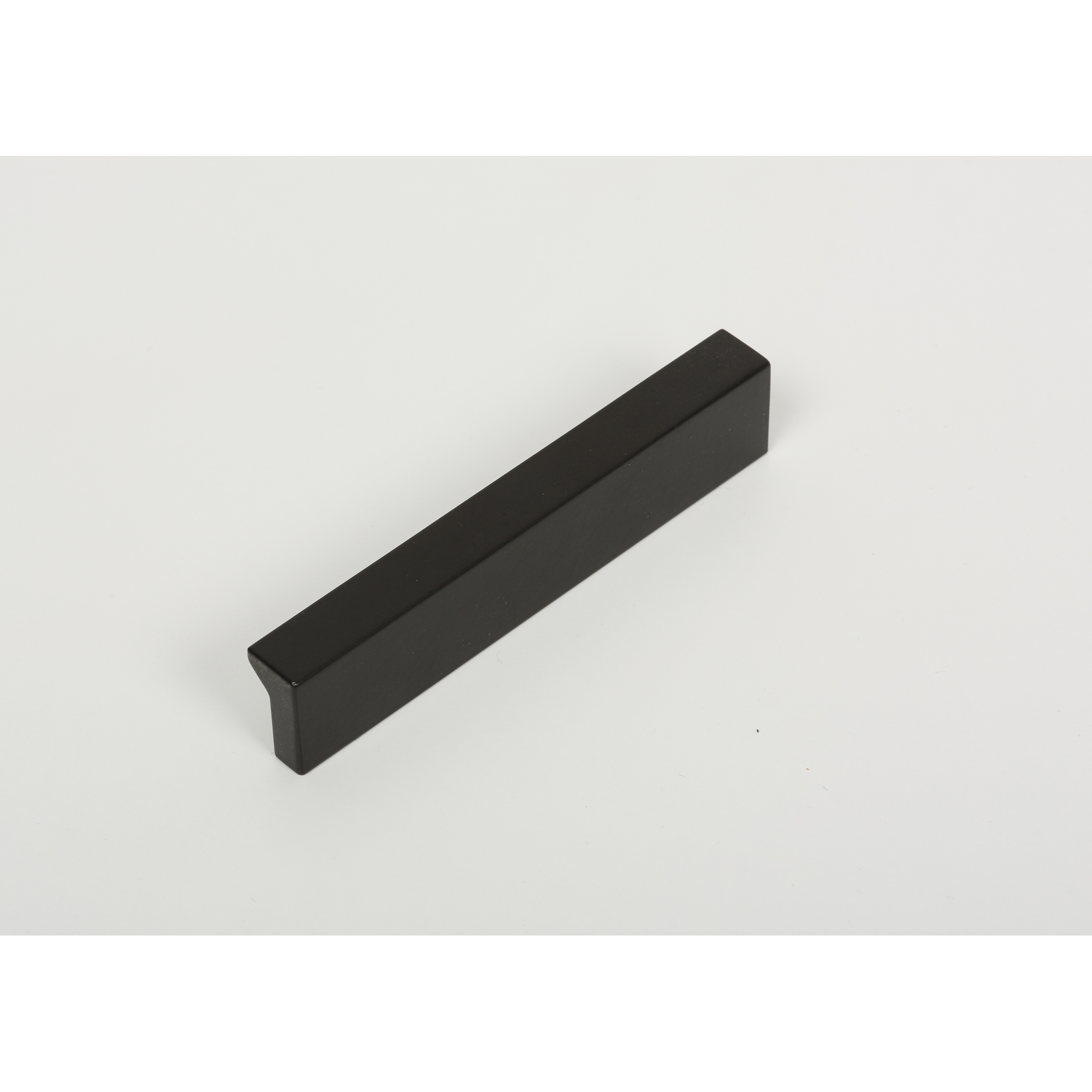Greep ANGLE BA64 L100 aluminium mat zwart