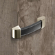 Greep Agliano, boorafstand 128, L 142 mm, B 25 mm, H 17 mm, Donkerbruin leer / roestvrij staal finish geborsteld