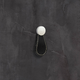 Bouton Galati, L 27 mm, H 57 mm, cuir noir
