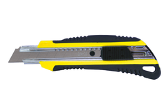 Cutter 18mm avec renfort metallique  pour gauchier et droitier