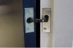 Adjunct 2500 ferme-porte chaîne encastré 