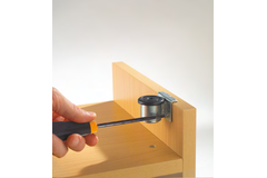 Compensateur pour soccles 150kg +20mm fixtion par  vis 
