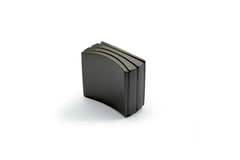Bouton Ponti, L 26 mm, B 13 mm, H 21 mm, aspect bronze antique