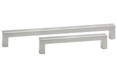 Poignée droit angu. inox brossé ae 192mm L 204mm 