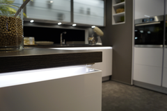 Led Emotion Nubio jeu de caches et angels 2 x caches d'extr. 1 x angle interrupteur 1 x angle ext.