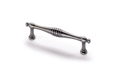 Poignée Osimo, entraxe de perçages 96, L 120 mm, H 22 mm, ø 13 mm, aspect étain antique